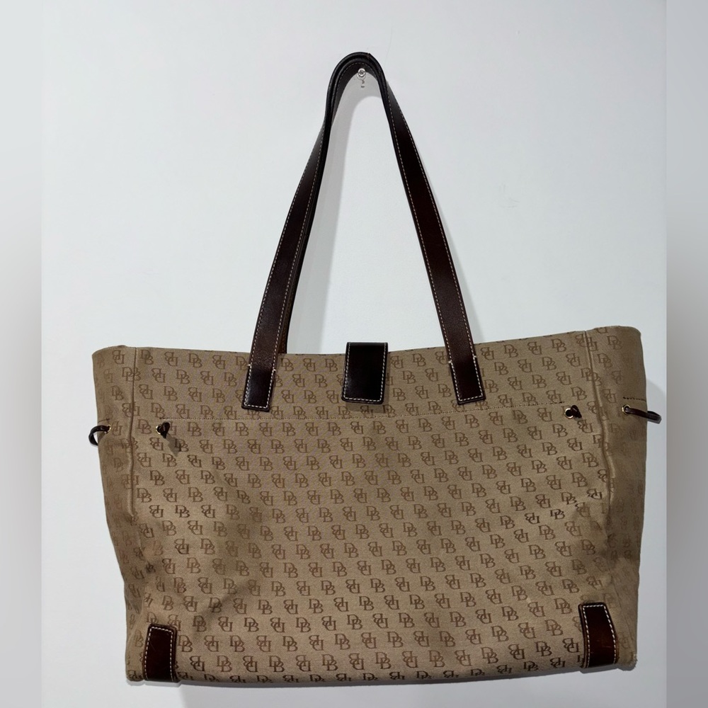 Dooney & Bourke signature logo anniversary tote